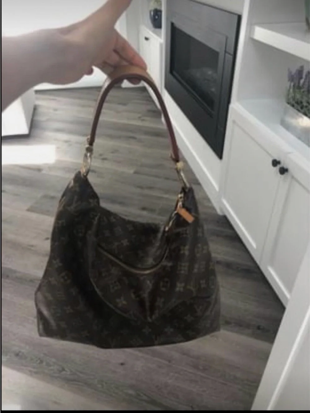 Louis Vuittonet Medium Sully Hobo Bag